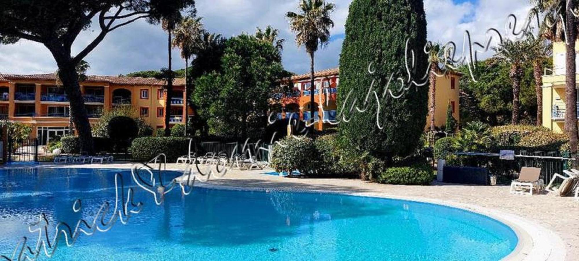 Magnifique Parc De La Presqu'Ile Avec Piscine Et Plage Face A Porquerolles ! Йер Экстерьер фото