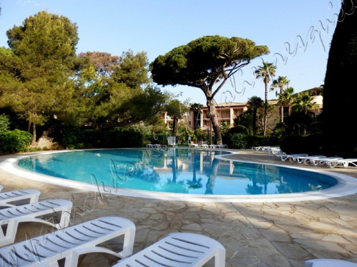 Magnifique Parc De La Presqu'Ile Avec Piscine Et Plage Face A Porquerolles ! Йер Экстерьер фото
